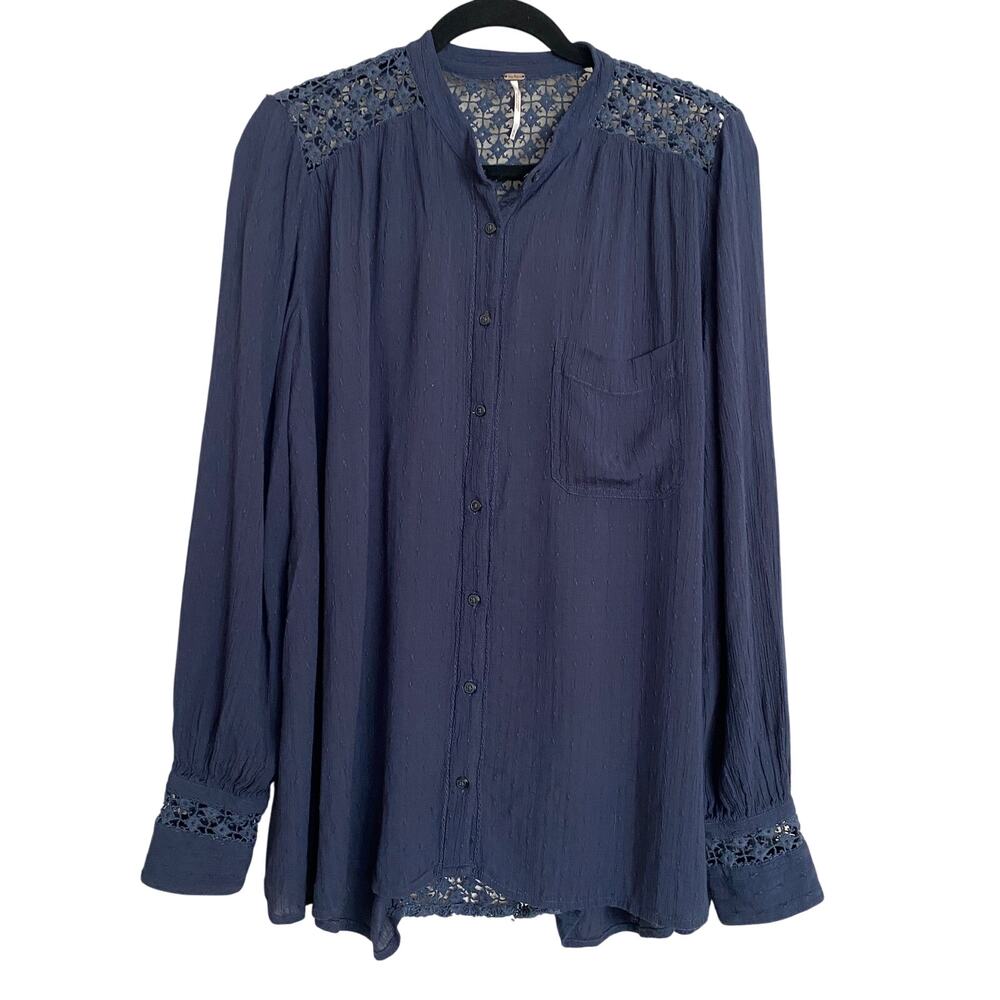 Free People The Best Button Down Navy Crochet Top - Size M - Picture 5 of 5